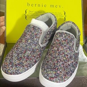 bernie mev. Kids Woven Multicolor Slip-On Sneakers. Multicolored size 37